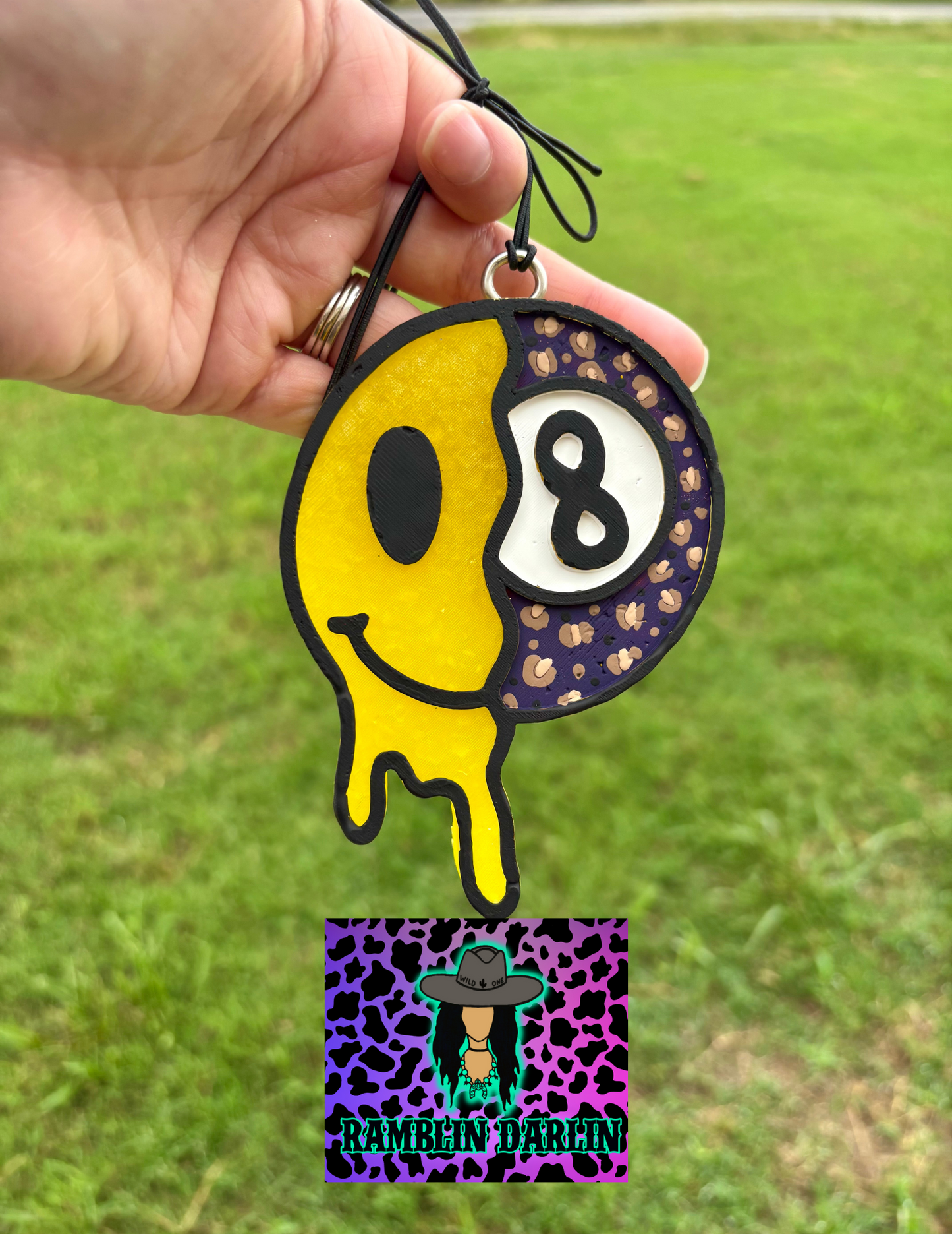 Smiles/8 Ball Mold ©️