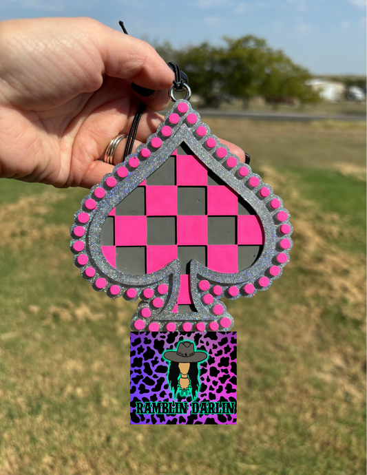 Checkered Spade Jewel Mold ©️