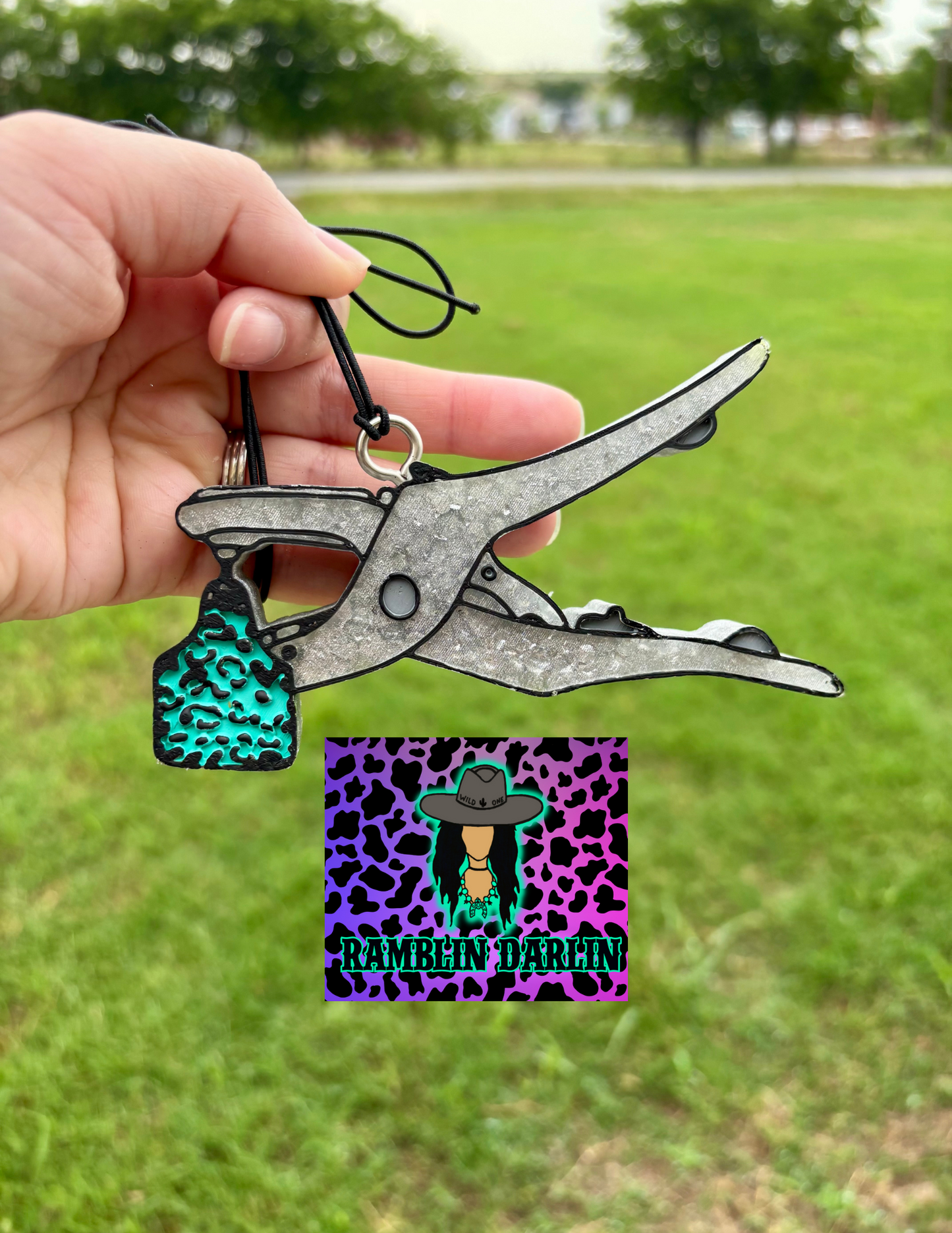 Cattle Tag Applicator Mold