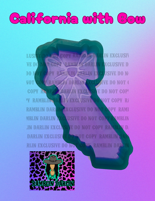 California with Bow Mold ©️