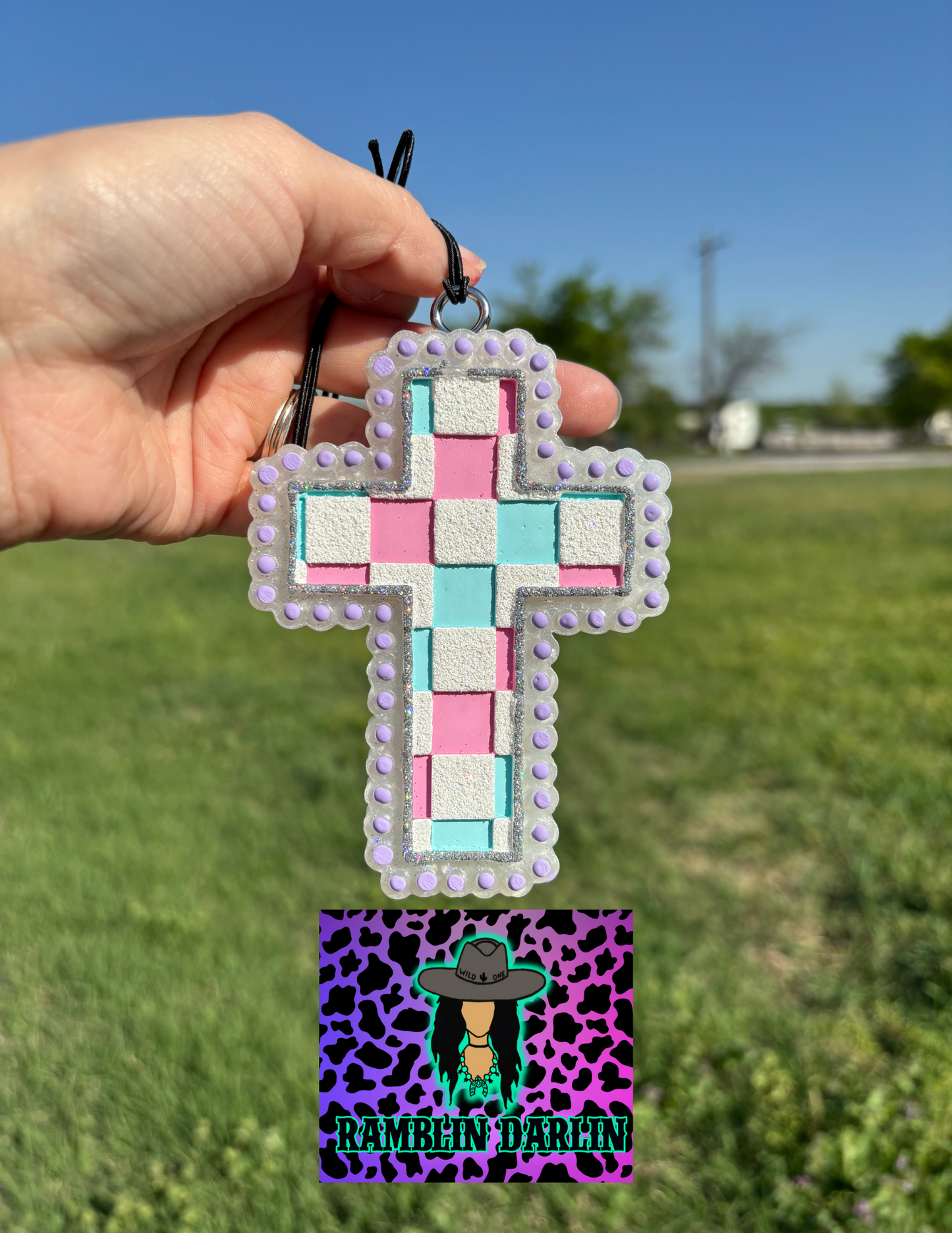 Checkered Cross Jewelry Mold ©️