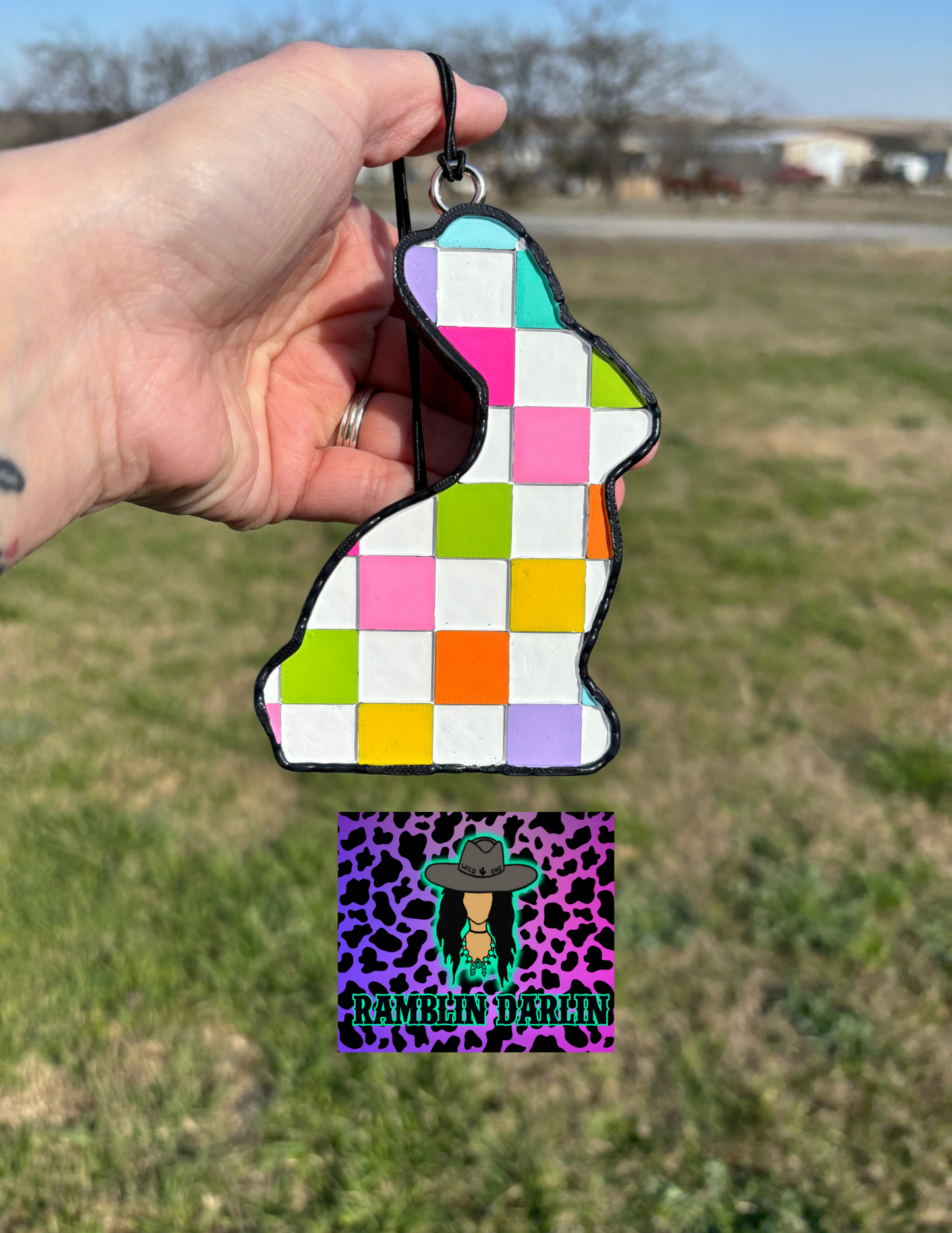 Checkered Bunny Mold ©️