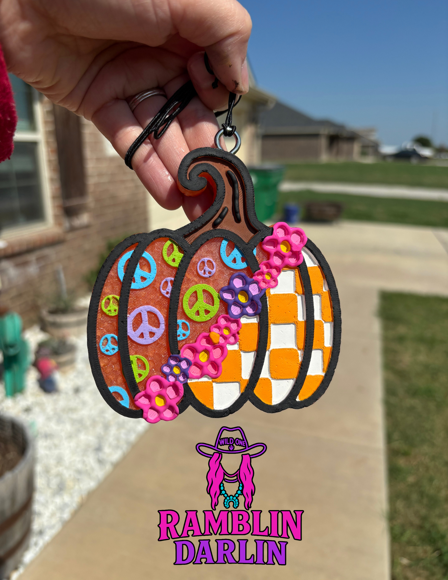 Retro Checkered Pumpkin Mold ©️