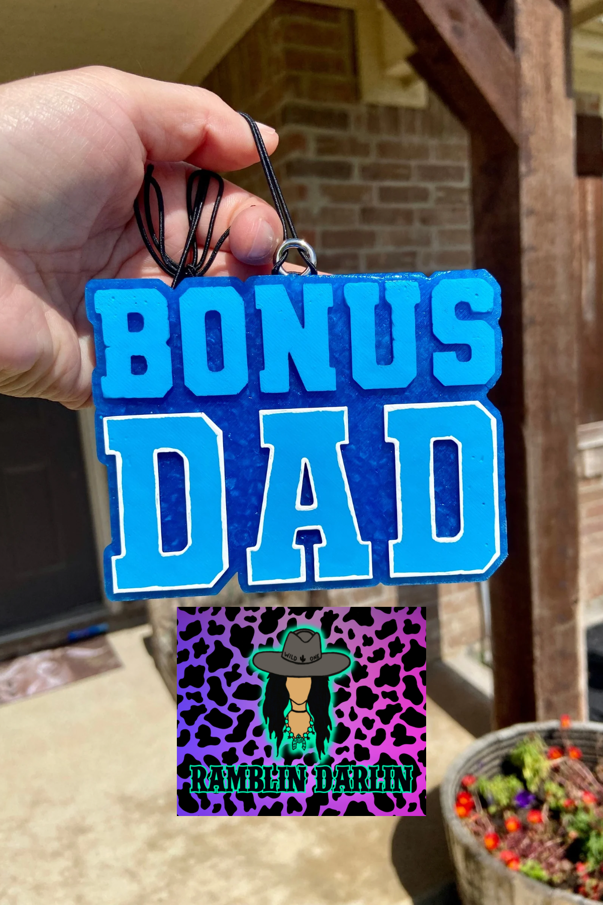 Bonus Dad Mold ©️