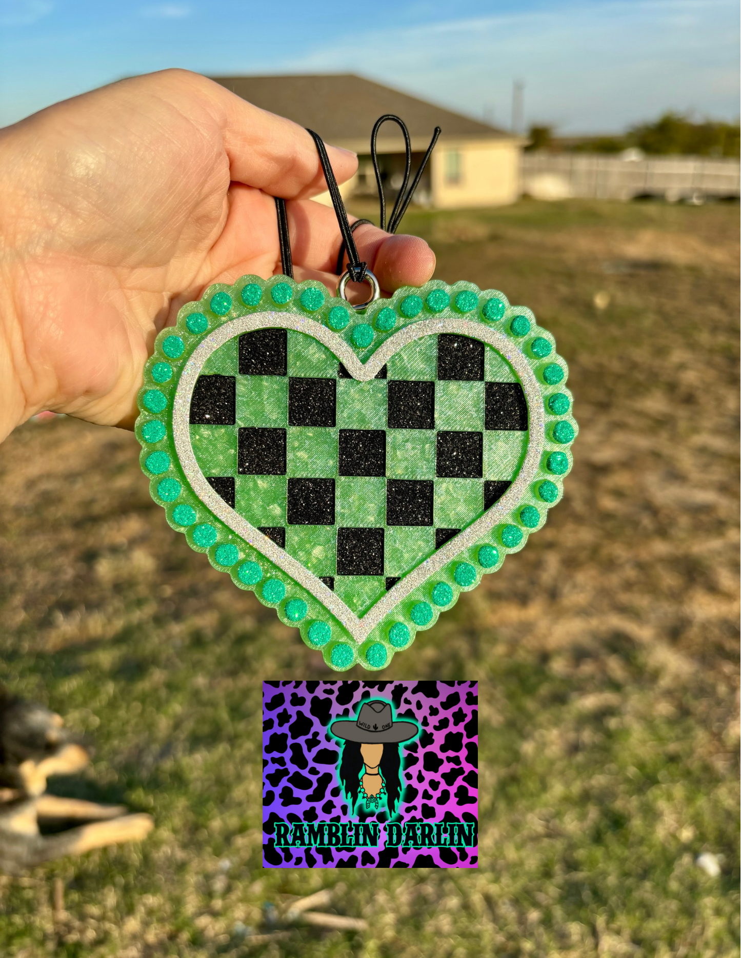 Checkered Heart Jewelry Mold ©️
