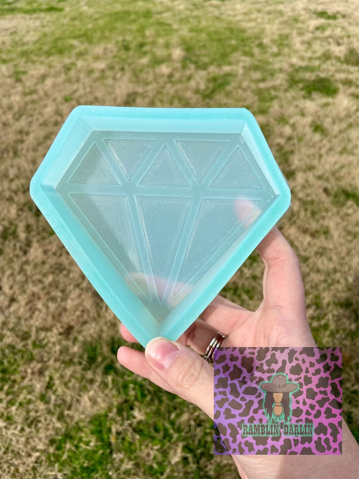 Diamond (inverted lines) Mold