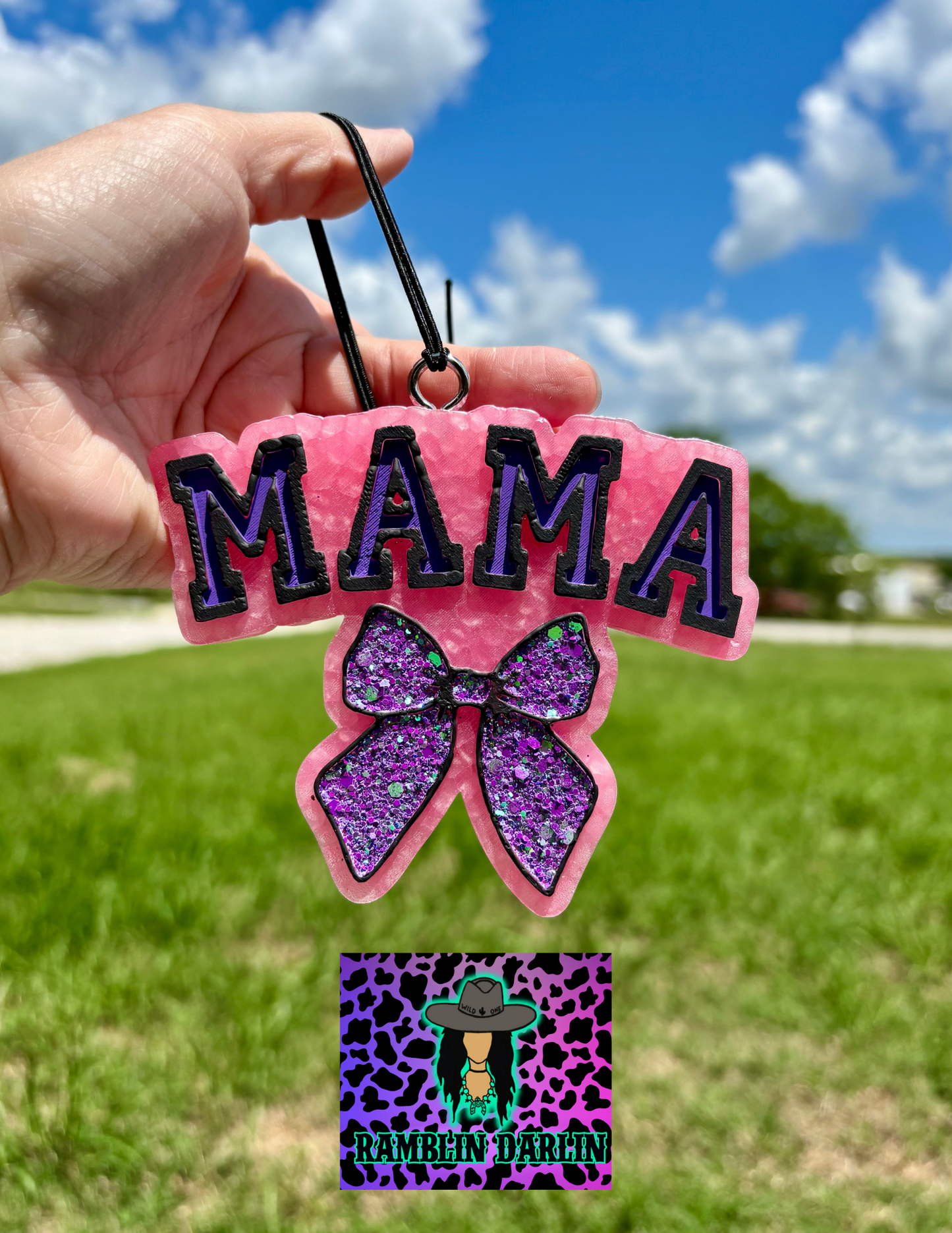 Mama with Bow Mold ©️