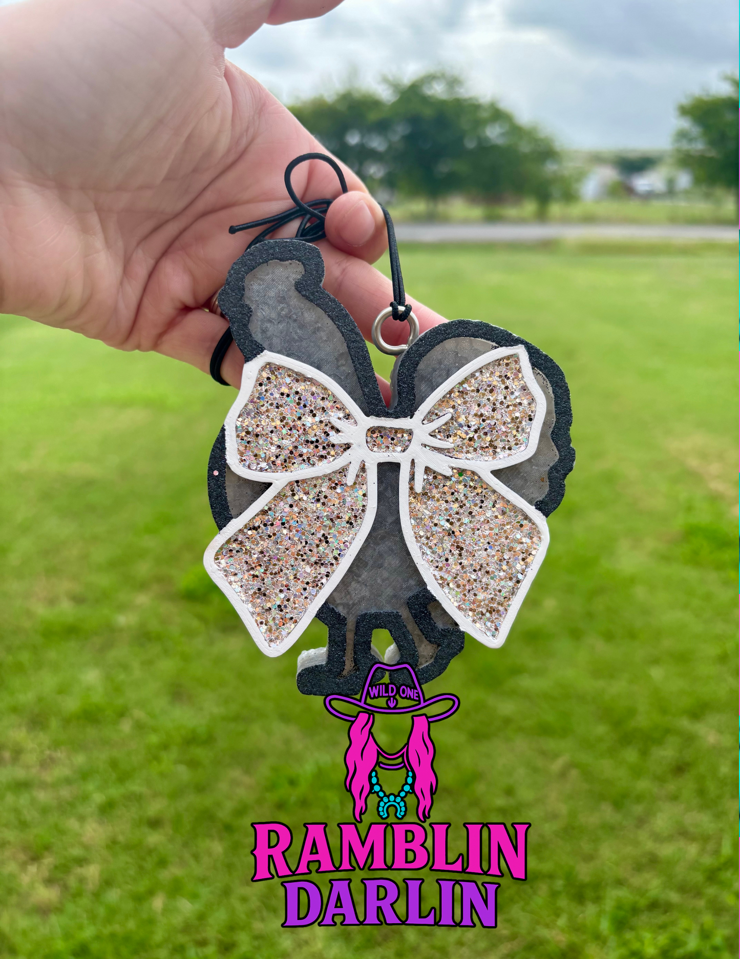 Chicken With Bow Mold