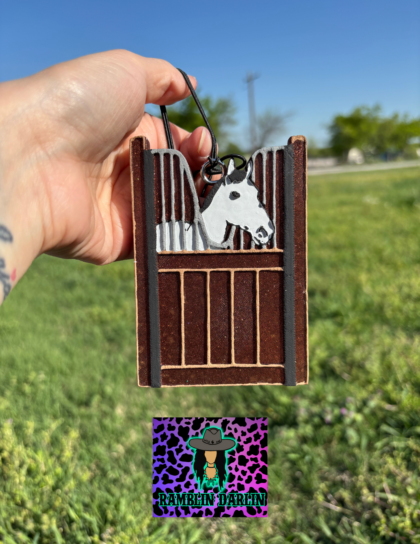 Horse in Horse Stall Mold ©️