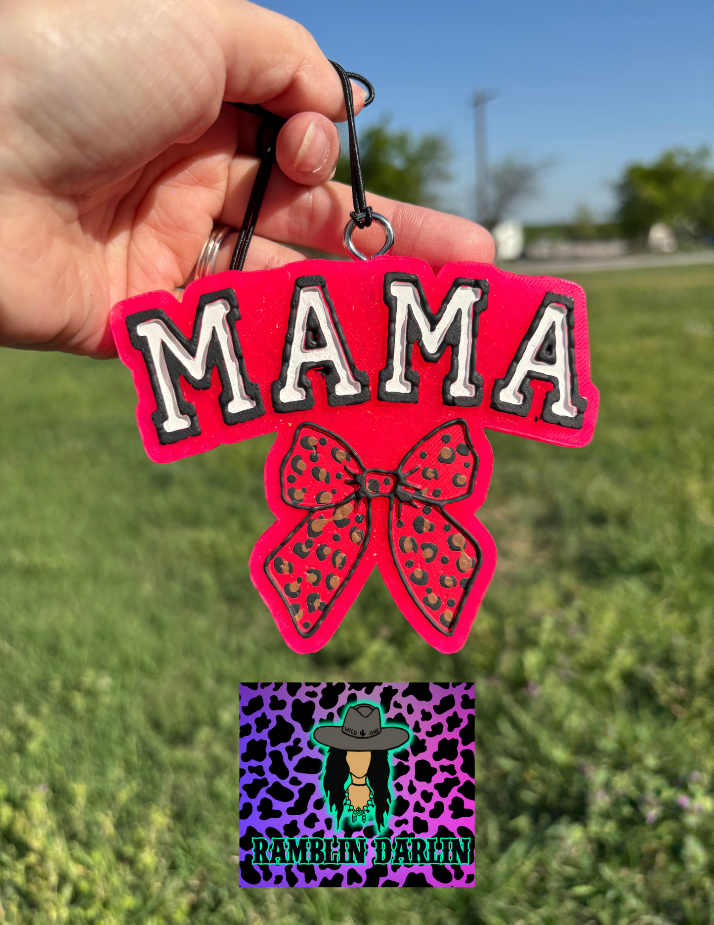 Mama with Bow Mold ©️