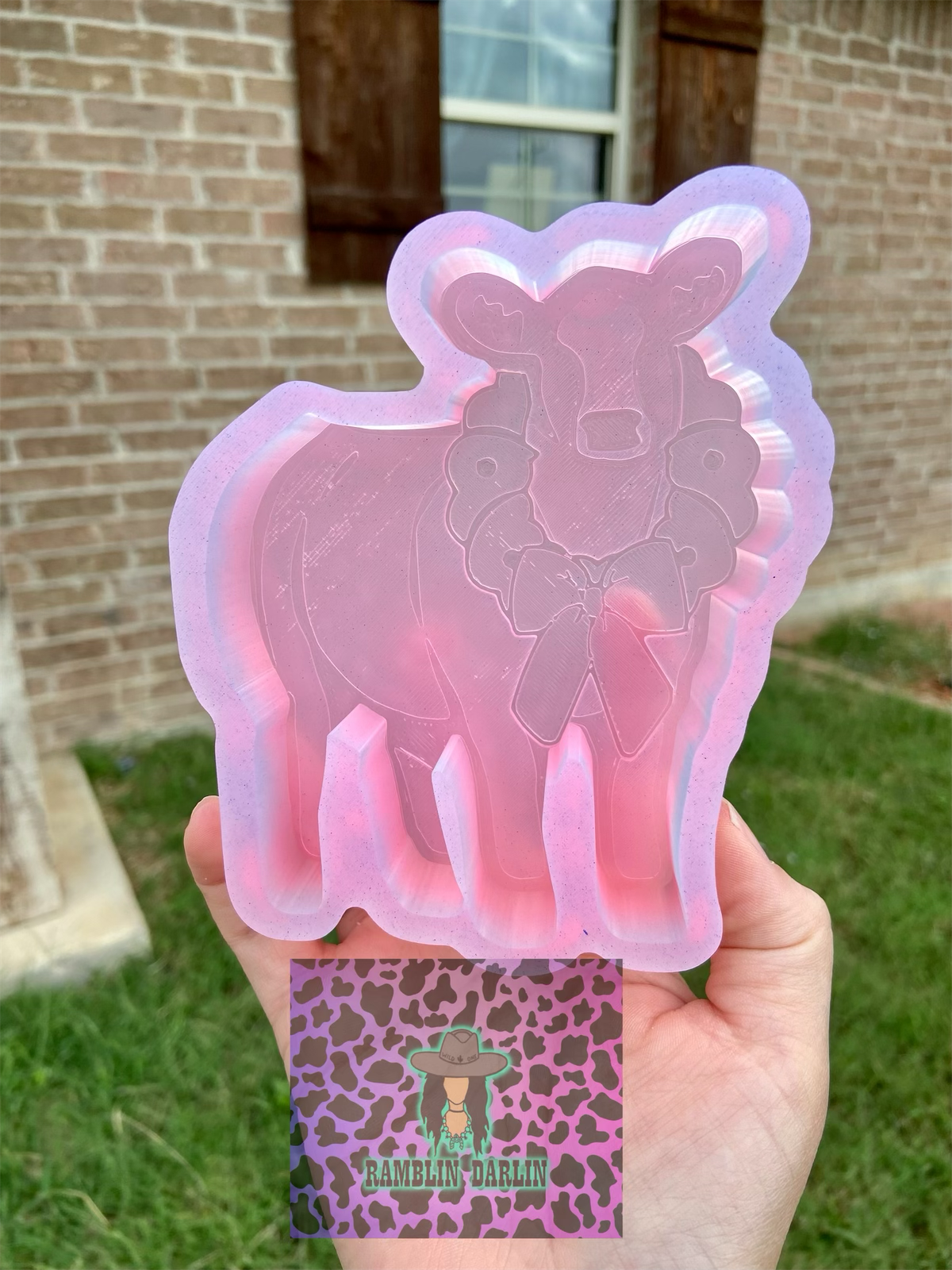 Show Cow with Wreath Mold