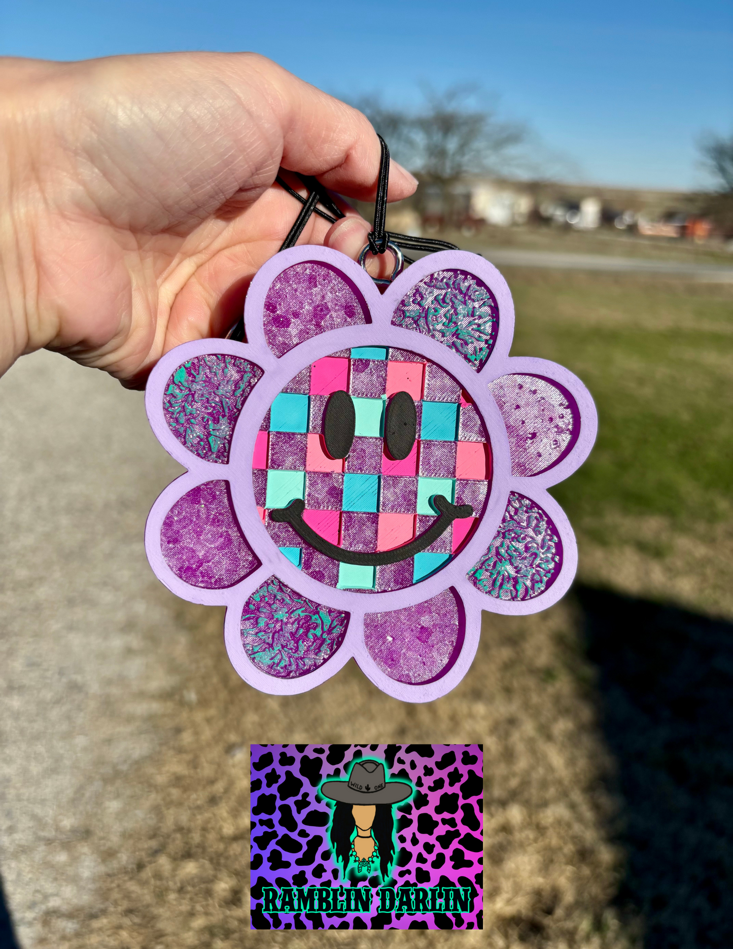 Tooled Checkered Daisy Mold ©️