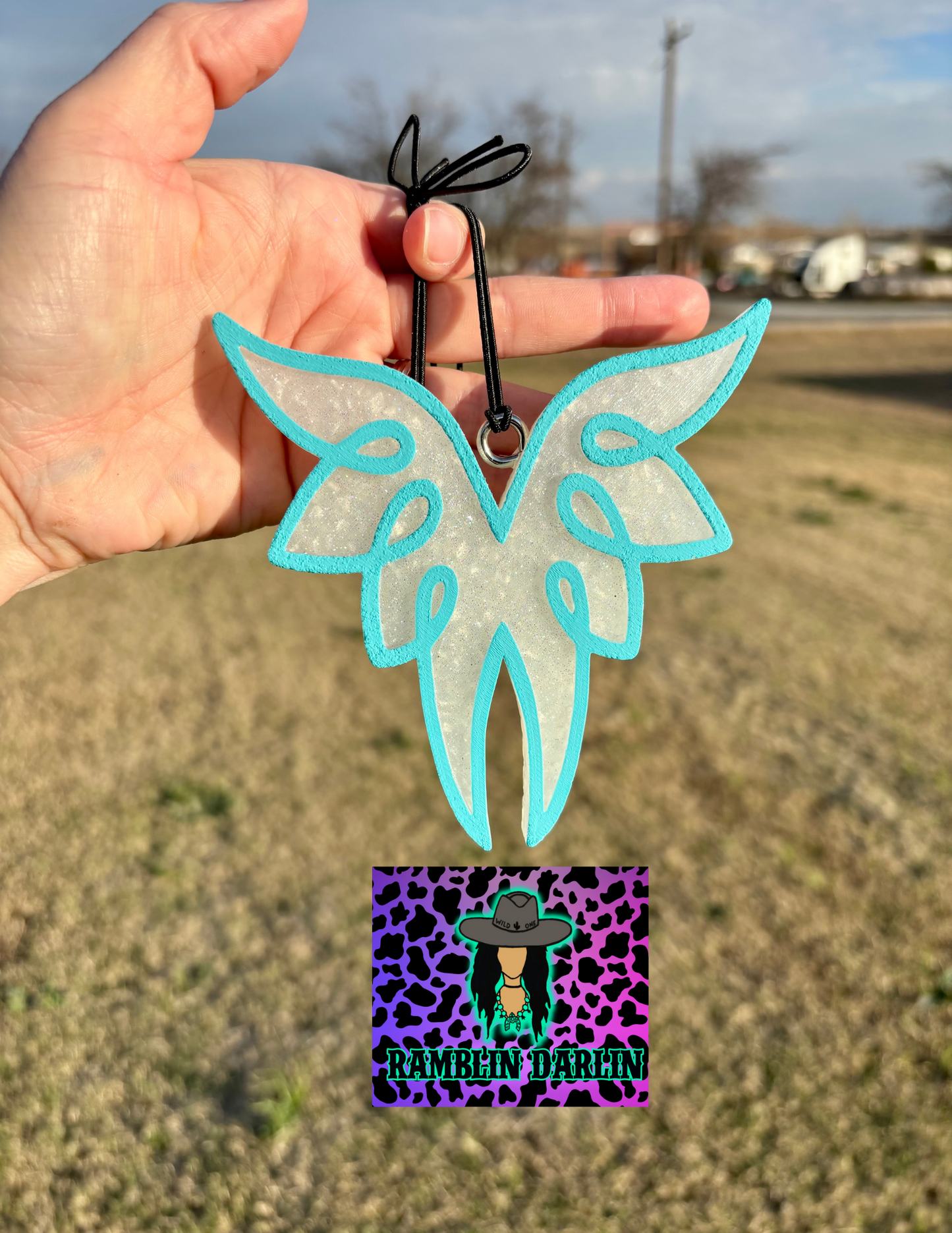 Boot Stitch Wings Mold ©️