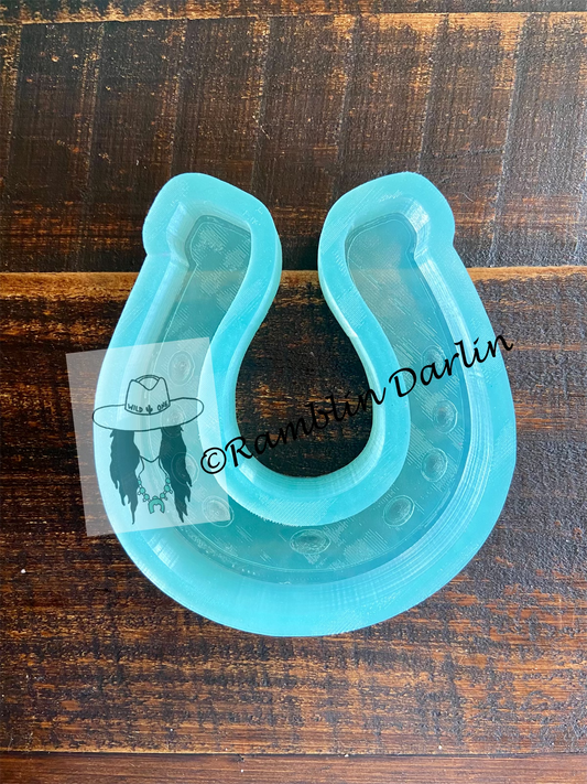 Horseshoe Mold